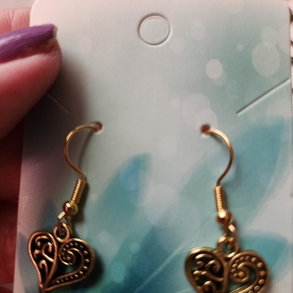 Gold tone heart earrings